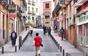 Changing neighborhoods and changing health perceptions