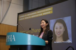 Jingwen Zhang accepts award