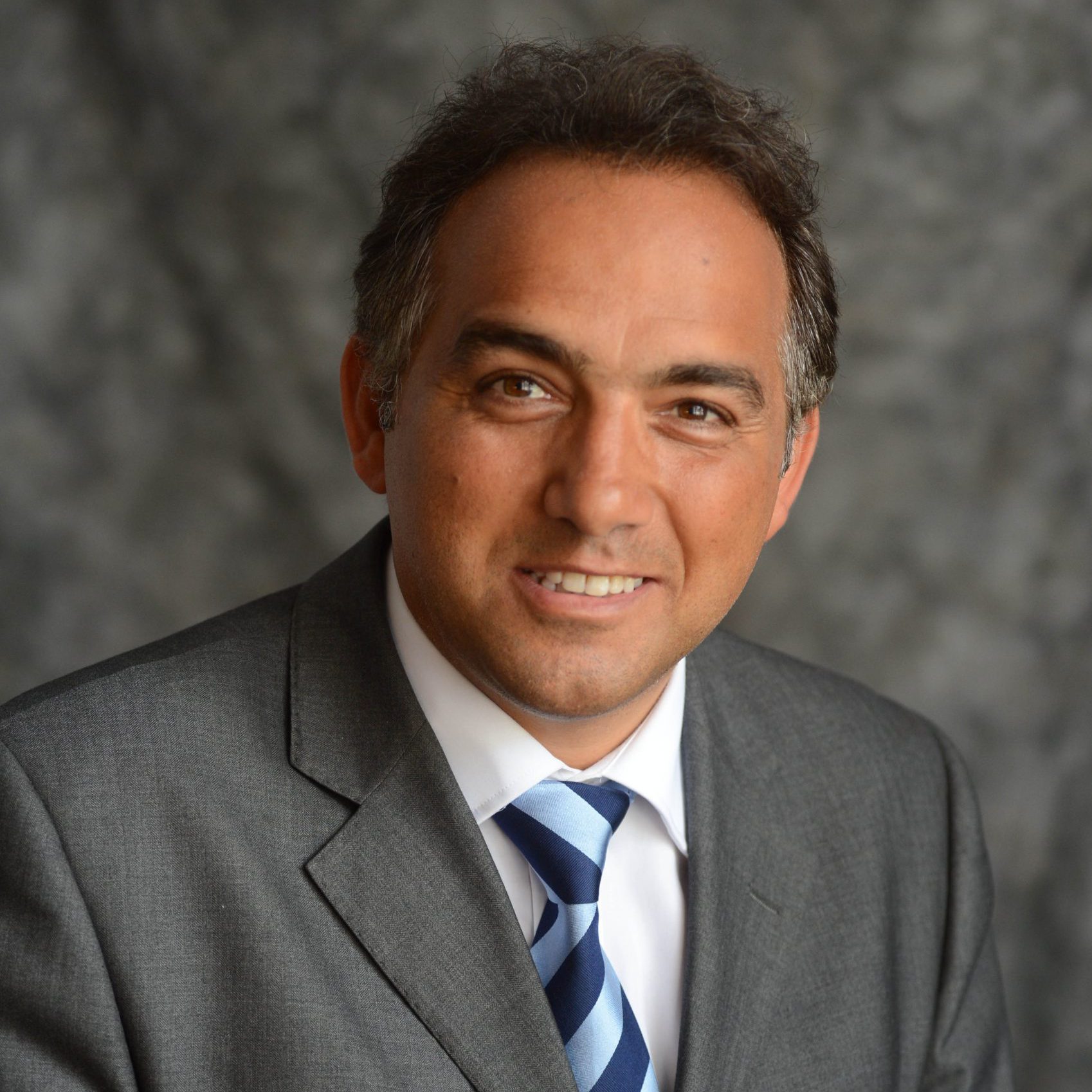 Dr. Onur Baser