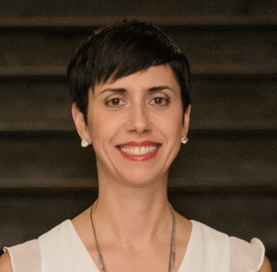 Julie D'Aprile headshot