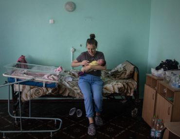 mother and newborn in hospital in Ukraine 2023