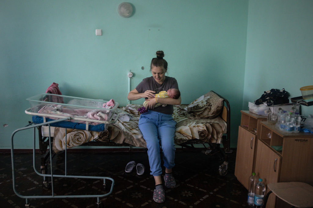 mother and newborn in hospital in Ukraine 2023