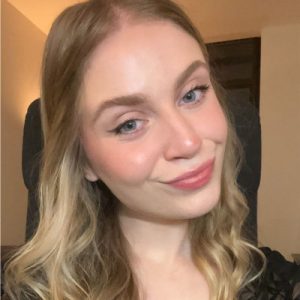 Kylie Frost headshot